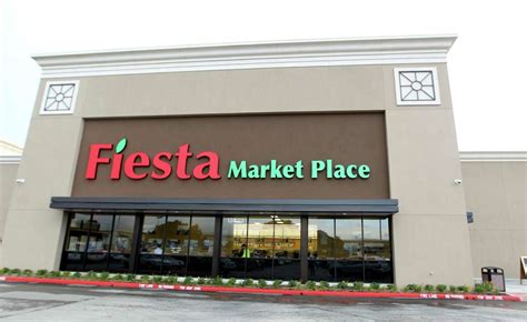 Today with the 40th straight 100deg plus day staring down our back, <b>Fiesta</b> came thru with nice fresh (not wilted produce) , yea!!!. . Fiesta market near me